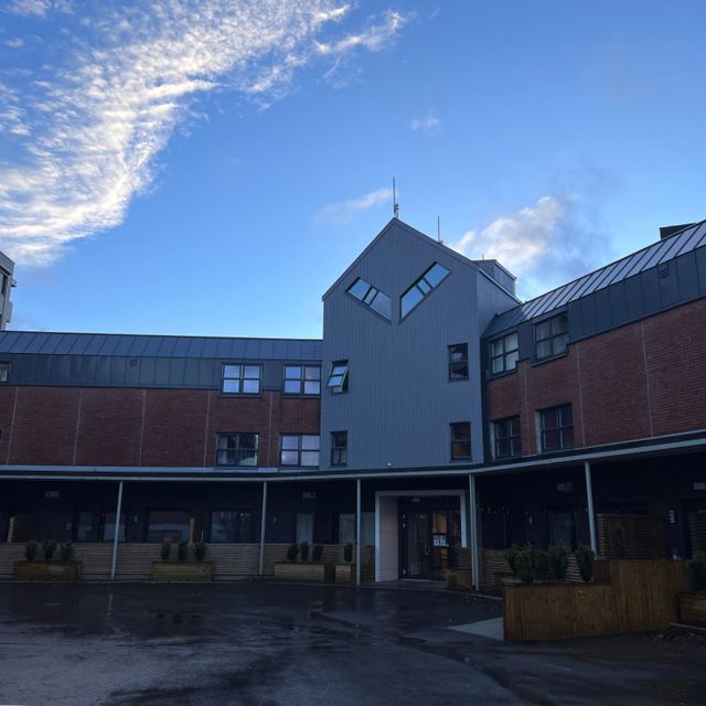 Fasade på stort bygg
